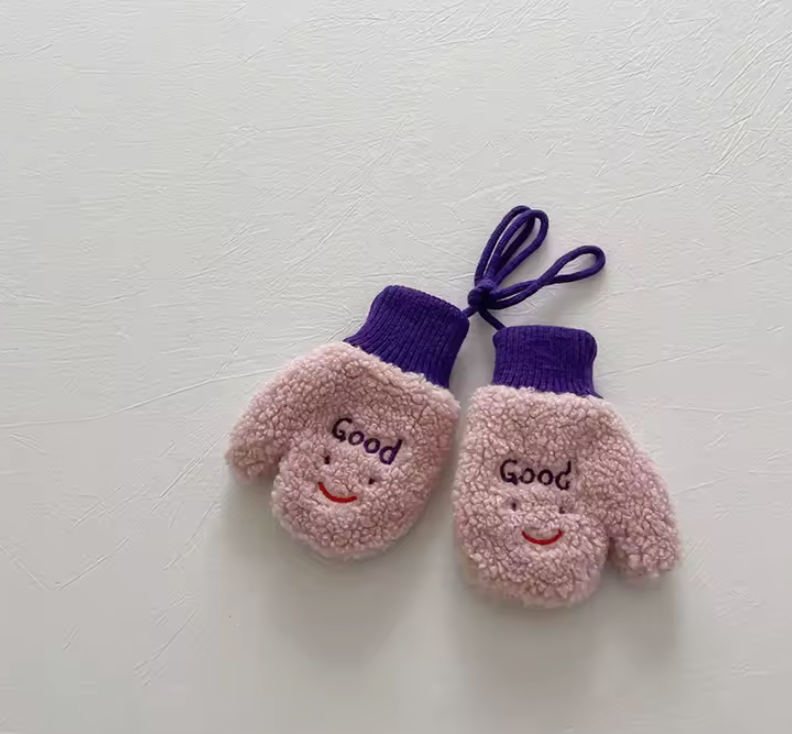 Smiley Pink Fleece Mittens